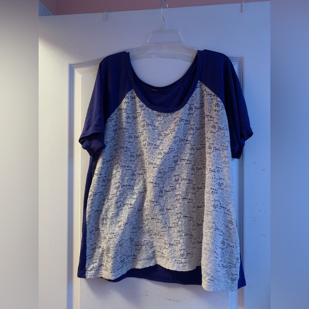 Sheer lace Torrid top 4x